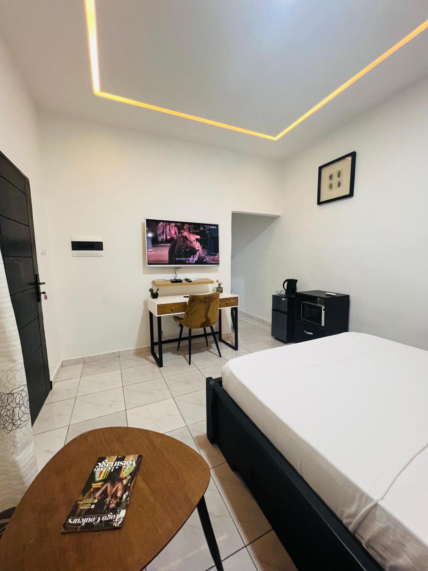 Ad Home Lome Exterior photo