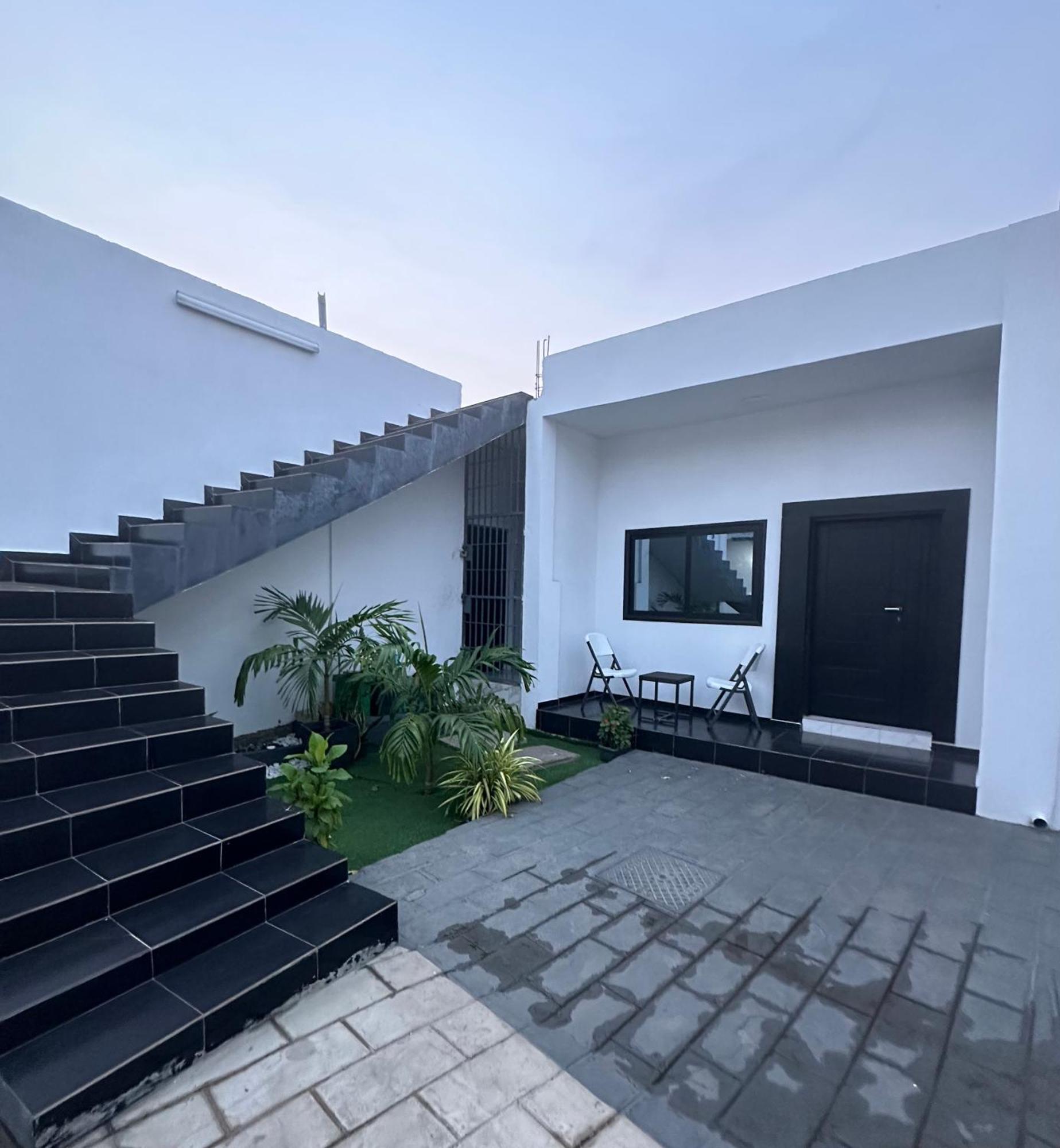 Ad Home Lome Exterior photo