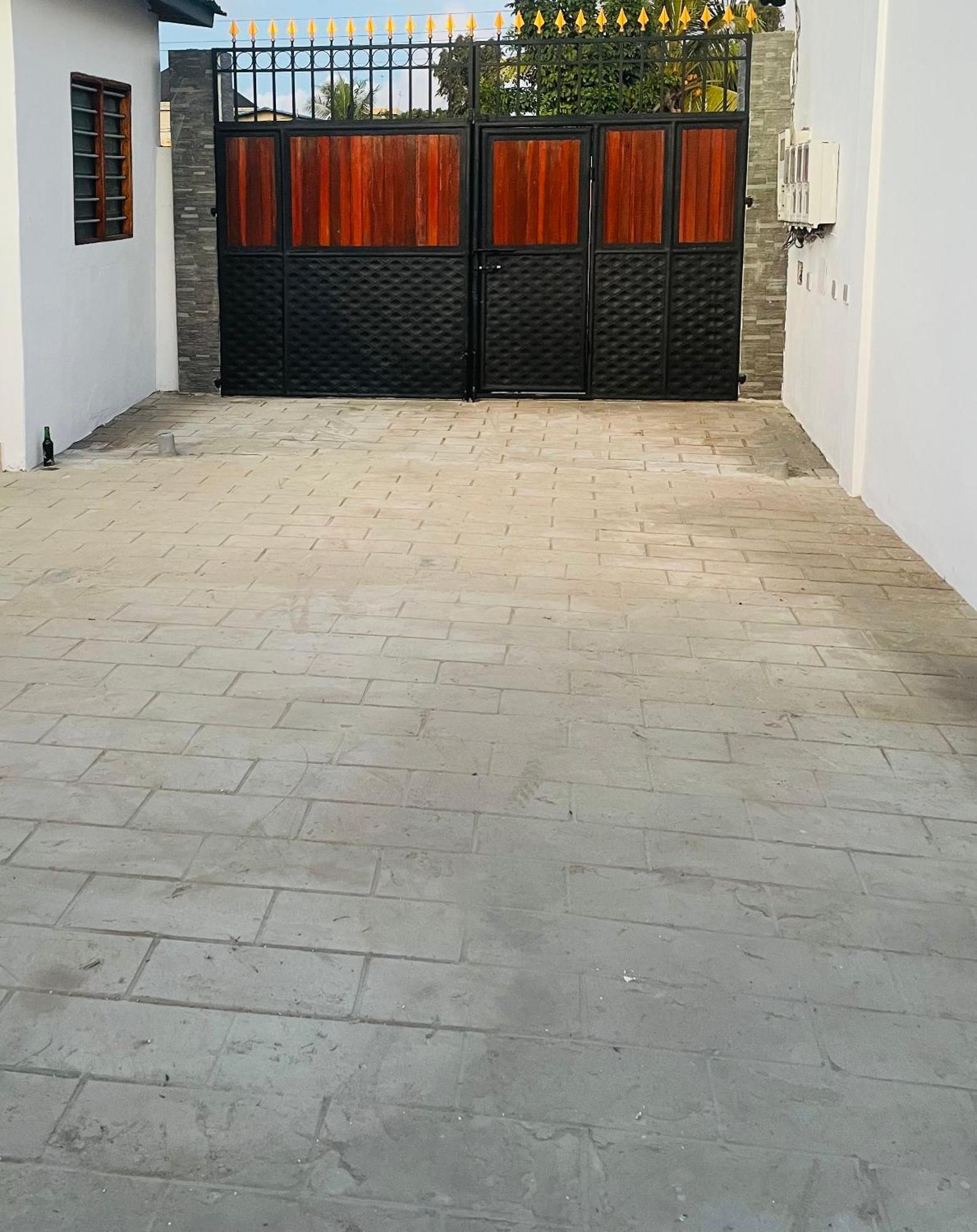 Ad Home Lome Exterior photo